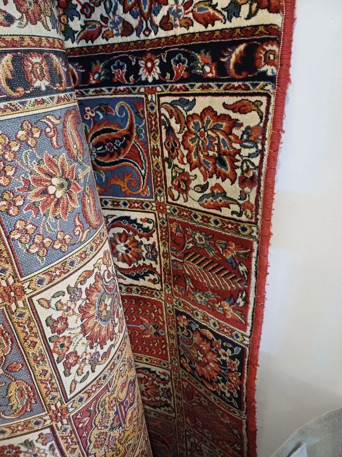 کناره|فرش|مشهد, انقلاب|دیوار