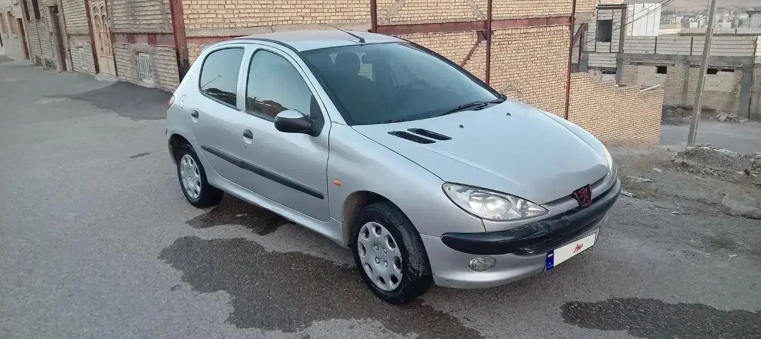 پژو ۲۰۶ مدل ۸۲|خودرو سواری و وانت|بیجار, |دیوار