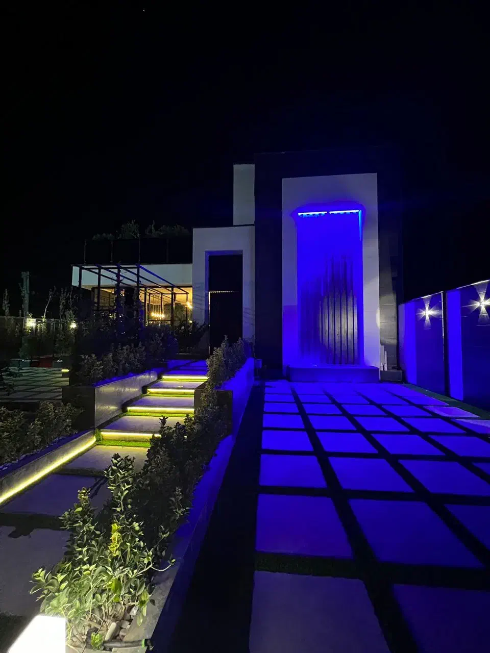 اجاره روزانه ویلا استخردار|اجارهٔ کوتاه‌مدت ویلا و باغ|قزوین, |دیوار