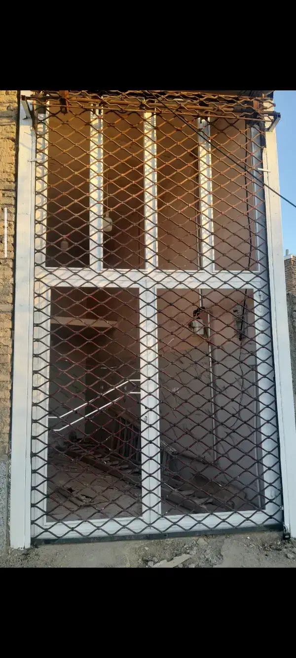 مغازه ۱۶ متری کلاهدوز|فروش مغازه و غرفه|سلماس, |دیوار