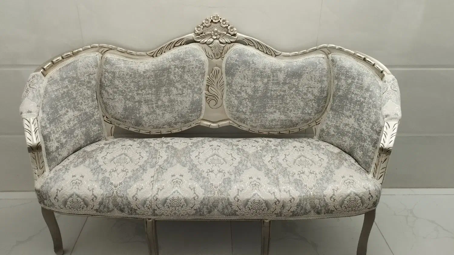 مبل 9 نفره کاملا نو|مبلمان خانگی و میز عسلی|یزد, |دیوار