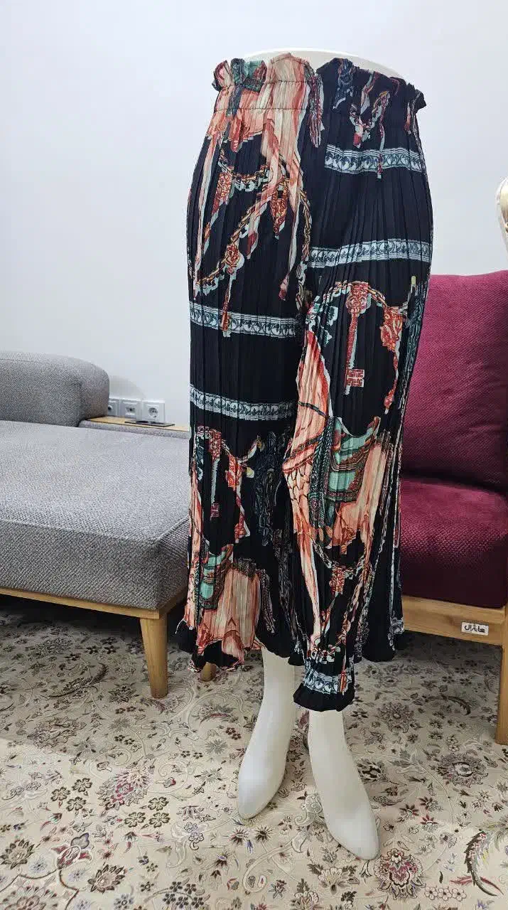 فروش شلوار پلیسه ساتن در دوطرح ۳۹۵|لباس|قم, پردیسان|دیوار