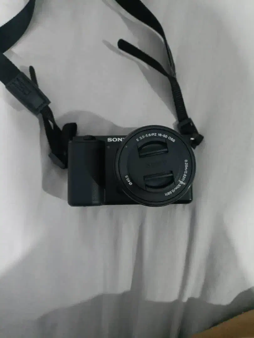 دوربین عکاسی و فیلمبرداری سونی|دوربین عکاسی و فیلم‌برداری|کرمانشاه, |دیوار