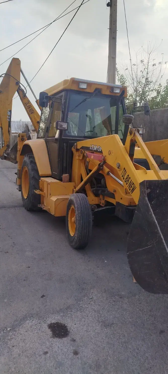 بیل بکهو TDL|خودرو سنگین|اندیشه, اندیشه فاز ۳|دیوار