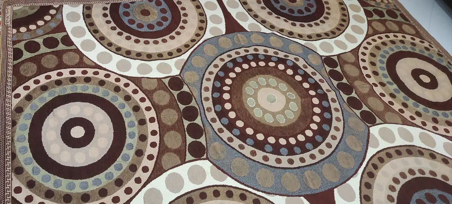 روفرشی مخمل زرتاب یزد طرح سنگ فرش رنگ قهوه ای|روفرشی|اصفهان, بهارستان|دیوار