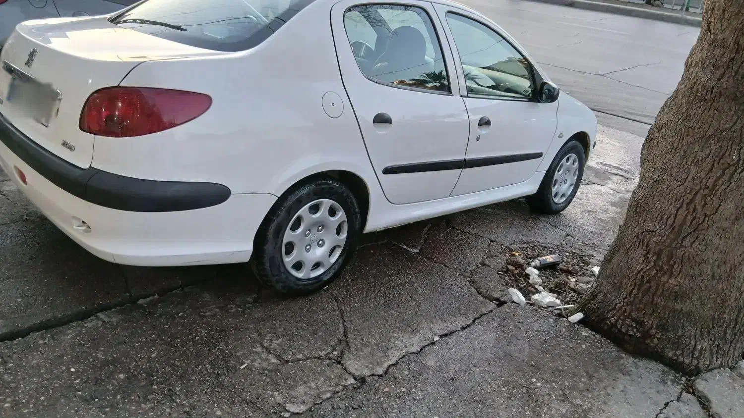 206 v8 مدل90 اطاق تعویض|خودرو سواری و وانت|خرم‌آباد, |دیوار