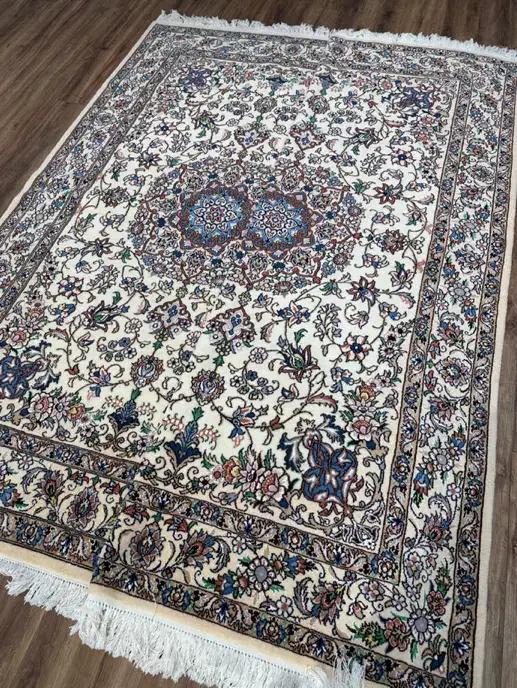 جفت قالیچه ۴ متری نائین|فرش|اصفهان, نقش جهان|دیوار