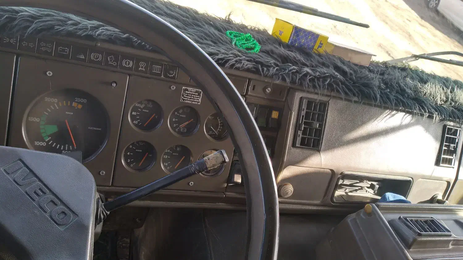 ایویکو ۳۳۰ * ۴۰تن|خودرو سنگین|خرم‌آباد, |دیوار