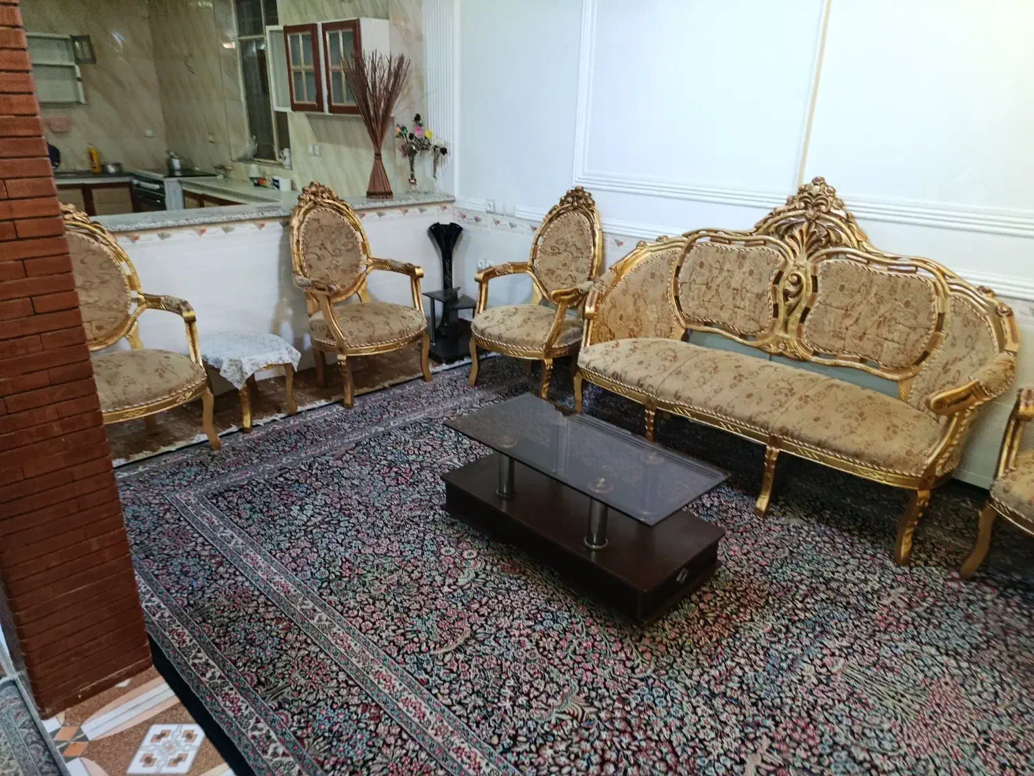 مبل سلطنتی|مبلمان خانگی و میز عسلی|بم, |دیوار