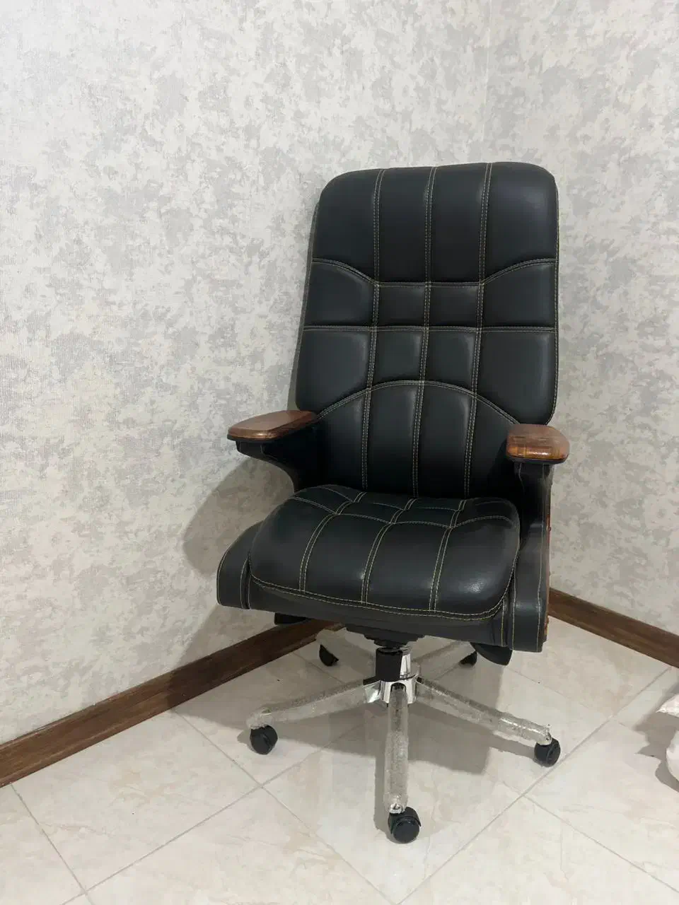 صندلی مدیریت|دفتر کار|ملایر, |دیوار