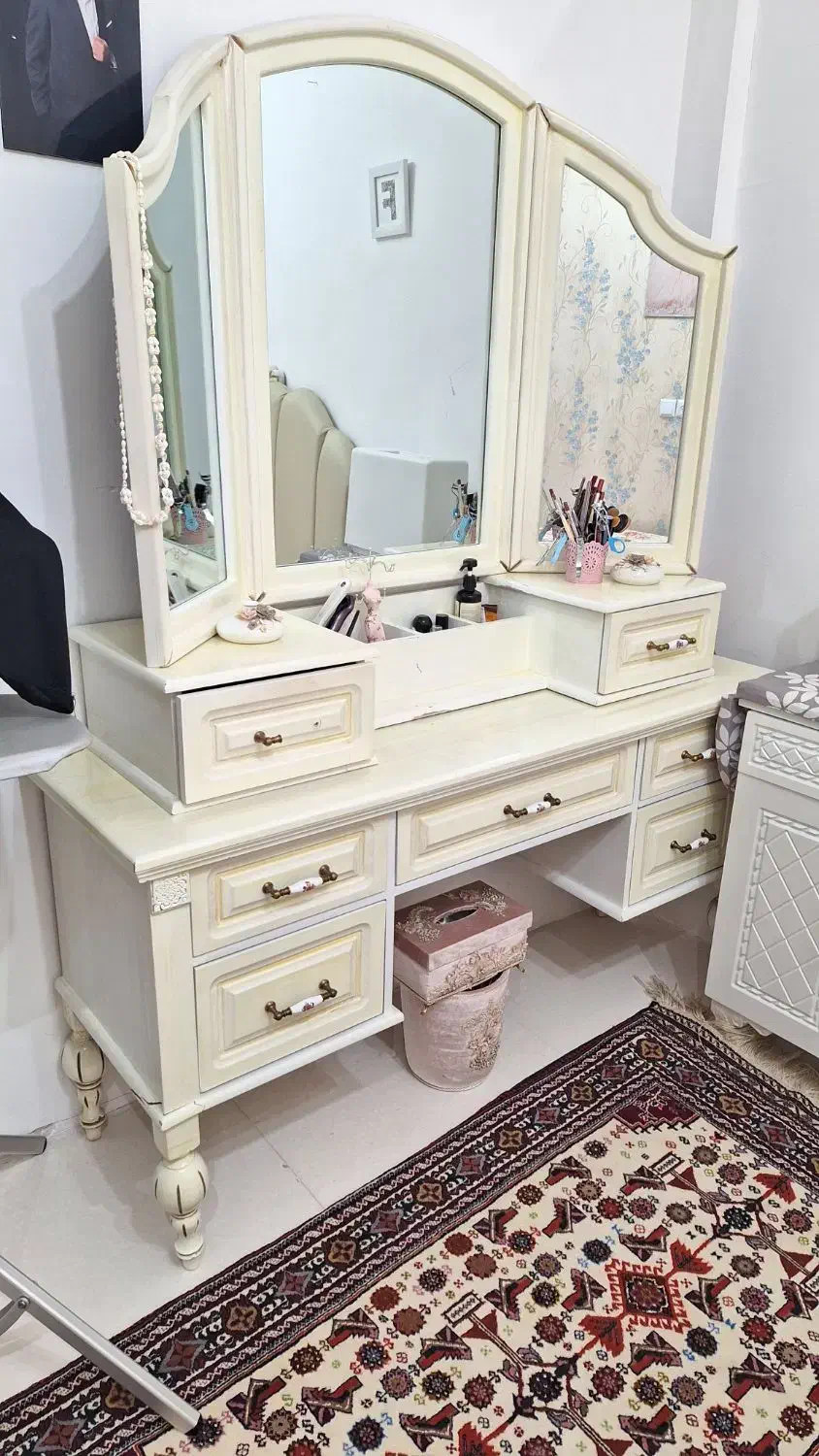 سرویس خواب کامل بدون تشک|تخت و سرویس خواب|تربت‌حیدریه, میدان مرکزی|دیوار