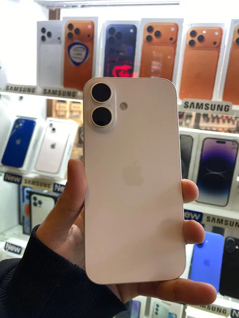 Iphone 16 normal شرکتی|موبایل|تهران, فردوس|دیوار