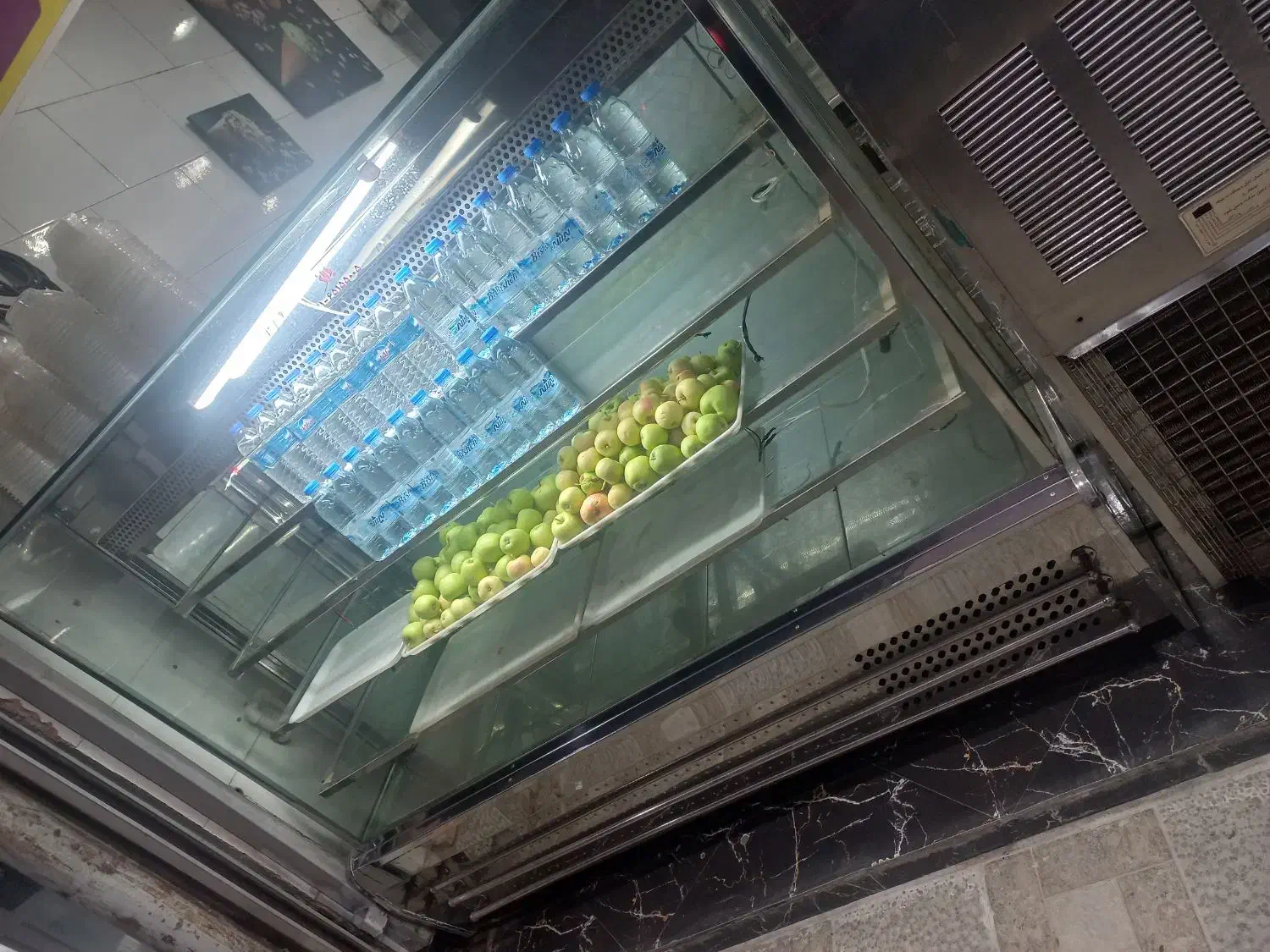 یخچال مکعبی|کافی‌شاپ و رستوران|خرم‌آباد, |دیوار