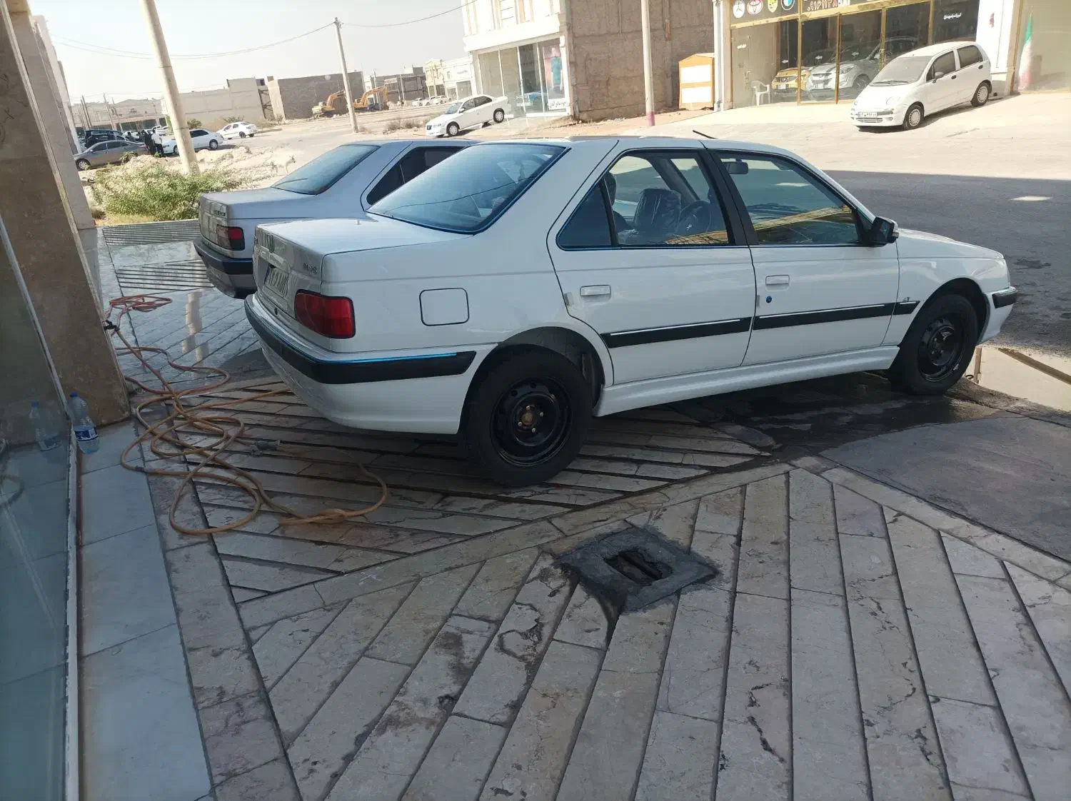 پژوپارس تیوفایو402|خودرو سواری و وانت|اهواز, اسلام آباد شرقی|دیوار