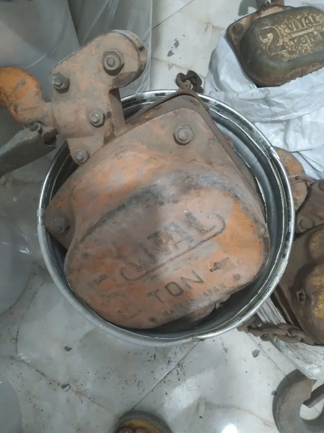 ۲عدد جرثقیل ۵تنی و۱عدد یک تنی|ابزارآلات|نسیم‌شهر, |دیوار