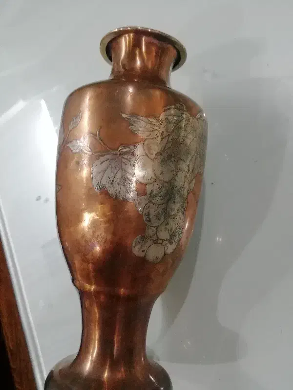 یک جفت گلدان قدیمی|کلکسیون اشیاء عتیقه|بیرجند, |دیوار