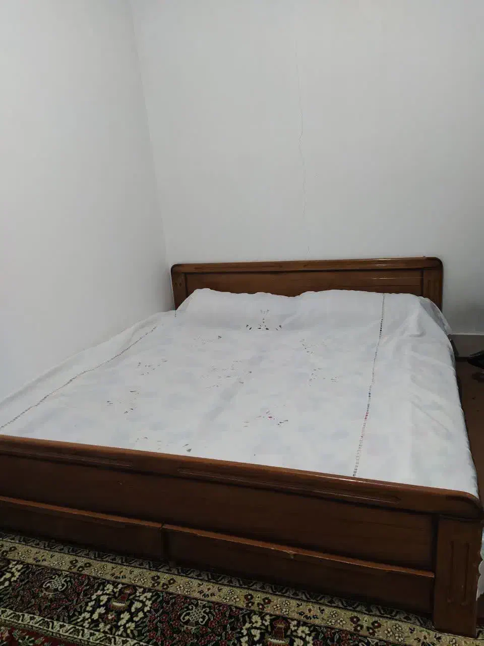 فروش یه ست مبل هفت نفره سلطنتی با تخت|مبلمان خانگی و میز عسلی|بیرجند, |دیوار