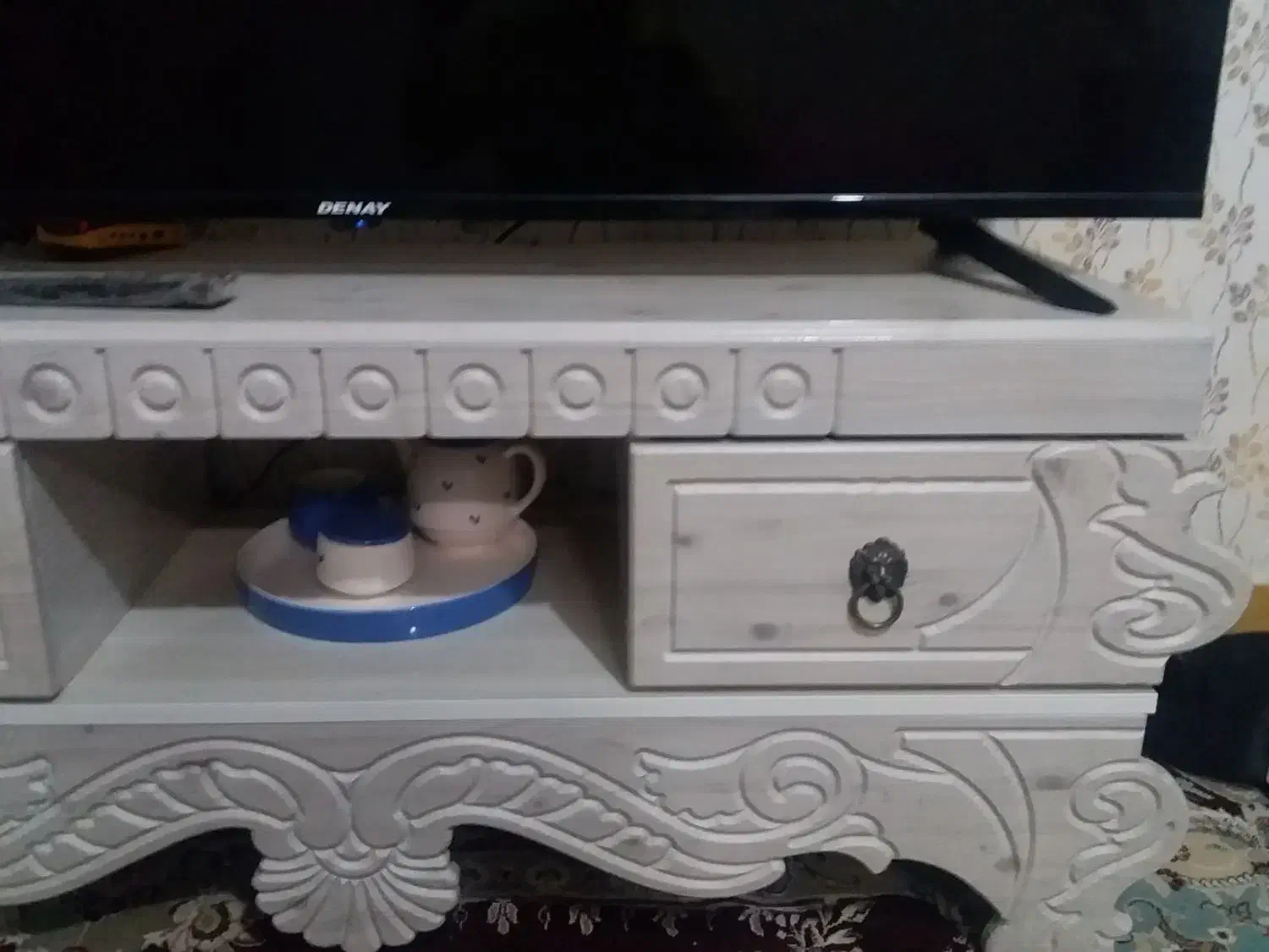 میز تلویزیون کاملا سالم شیک|میز تلویزیون|مشهد, بهمن|دیوار