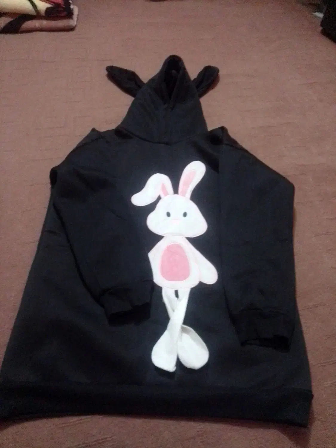 هودی دخترانه|لباس|شیروان (خراسان), |دیوار