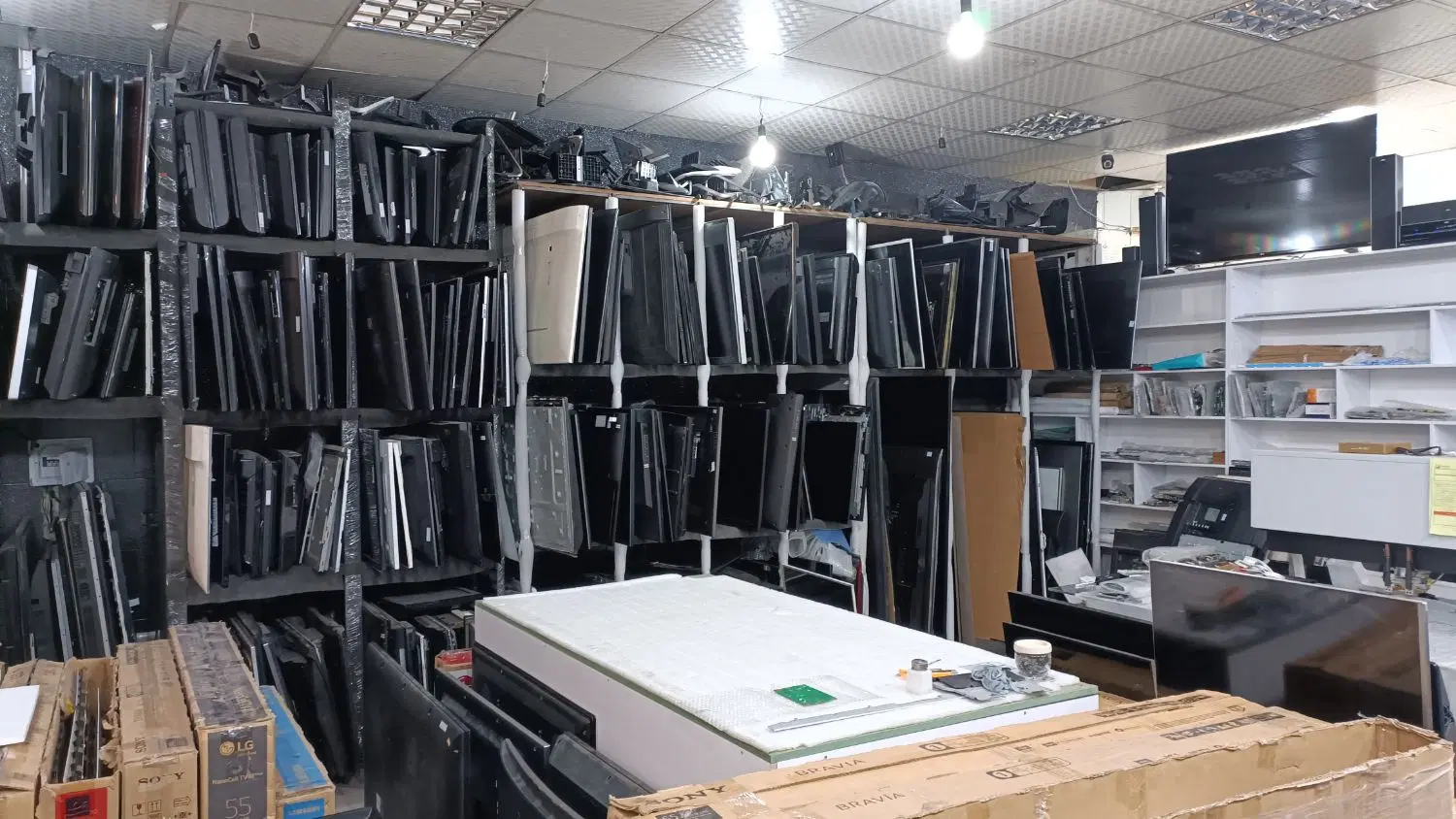 تعمیرات تخصصی تلویزیون (LED، LCD، اسمارت)|خدمات پیشه و مهارت|تهران, باشگاه نفت|دیوار