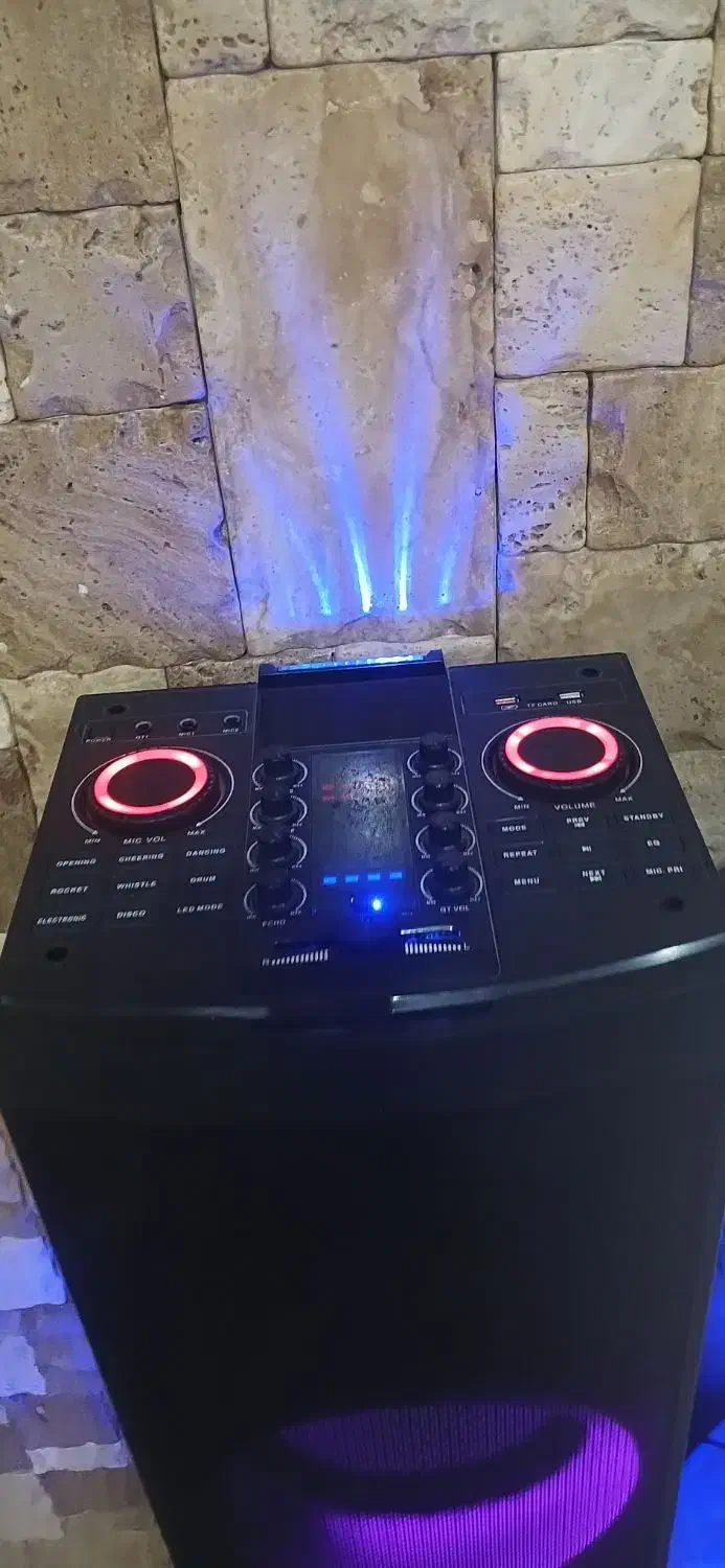 باند مکسیدر|سیستم صوتی خانگی|اندیشه, اندیشه فاز ۳|دیوار