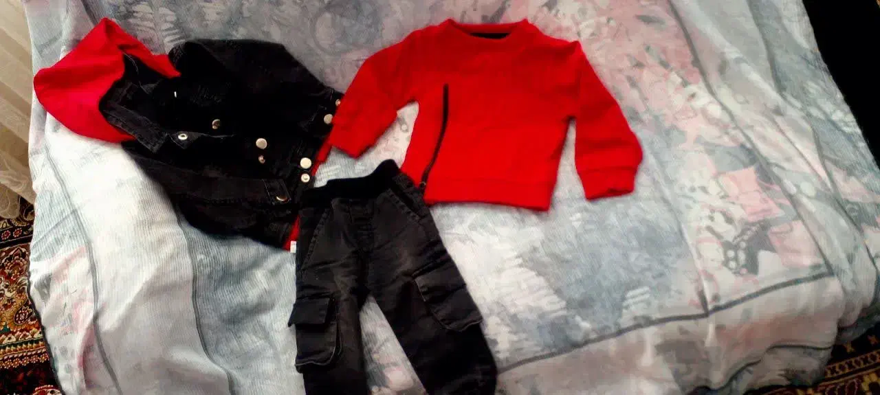 ۳ تیکه یلدایی|کفش و لباس بچه|قم, بنیاد|دیوار