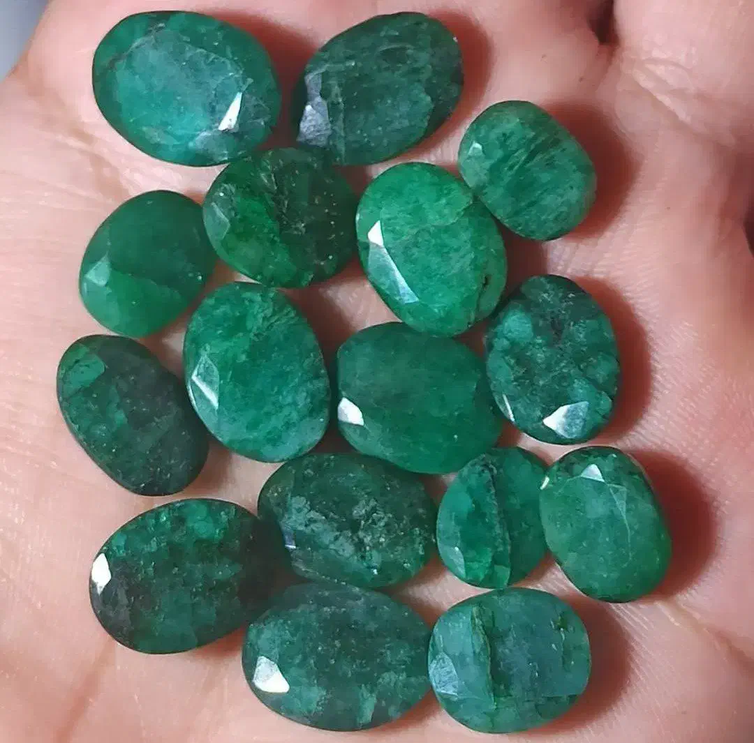 ۱۶ عدد زمرد هندی طبیعی|جواهرات|تهران, مولوی|دیوار