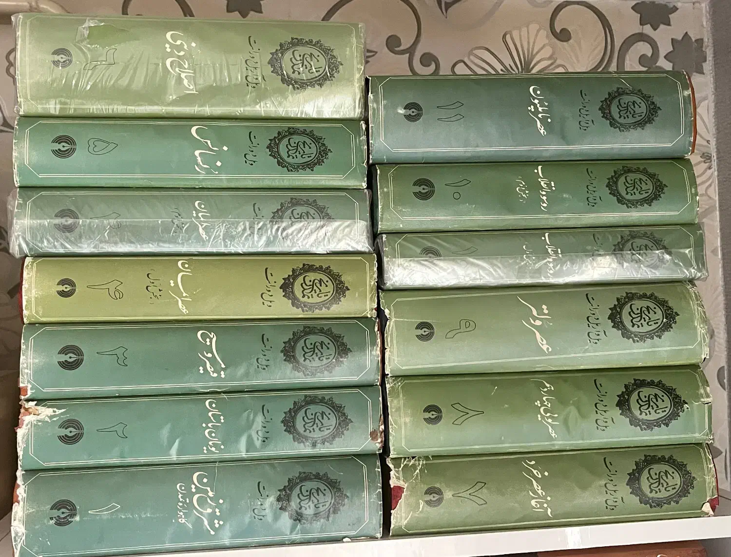 کتاب تاریخ تمدن ویل دورانت ۱۳ جلدی|کتاب و مجله تاریخی|رشت, چله خانه|دیوار