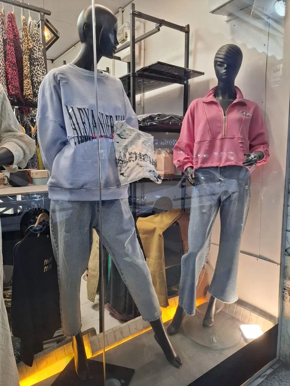 ۳عدد مانکن زنانه دوعدد پایین تنه|فروشگاه و مغازه|فردیس, فردیس|دیوار