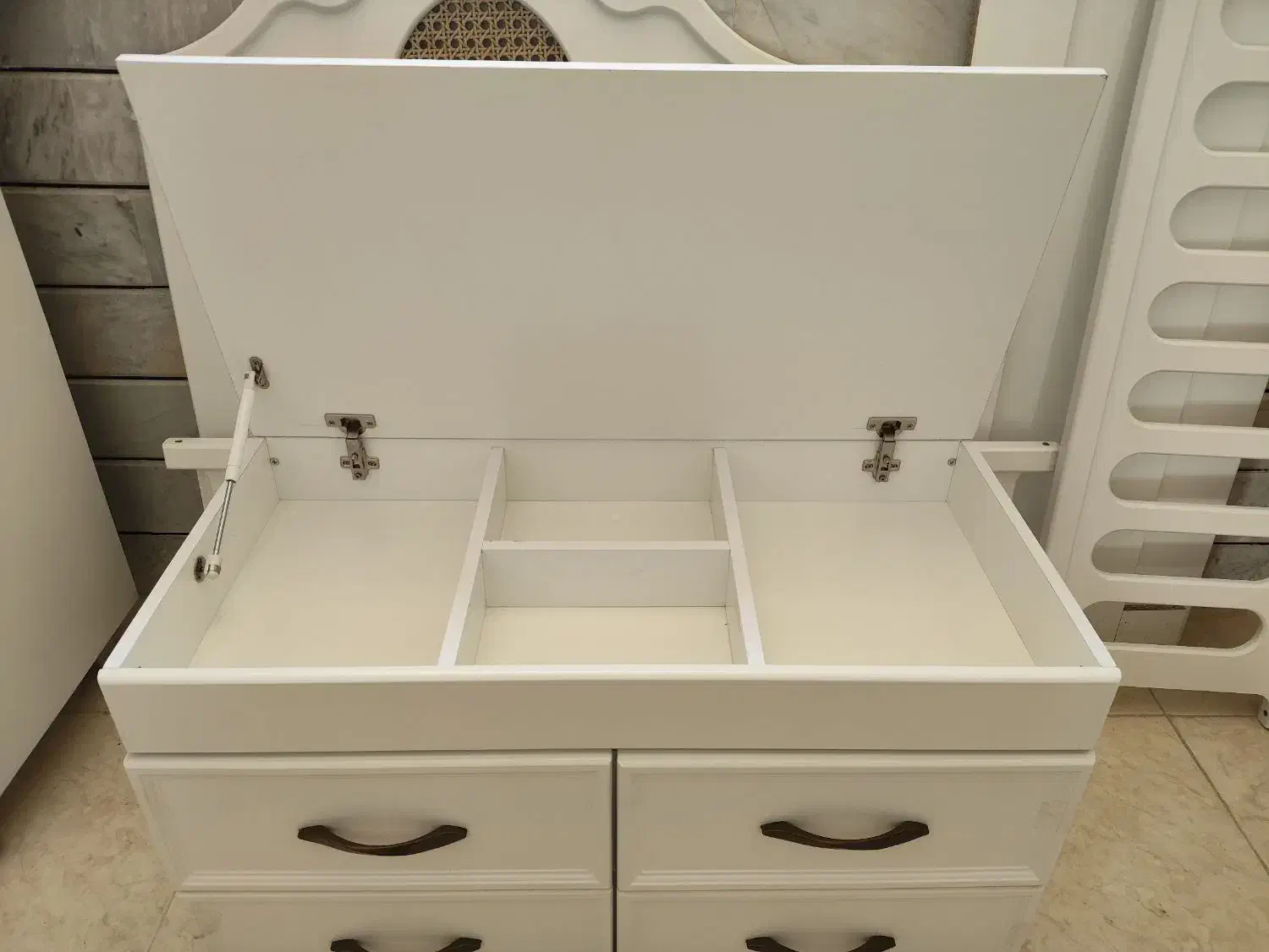 تخت دو منظوره نوزاد نوجوان|تخت و سرویس خواب|خمینی‌شهر, |دیوار