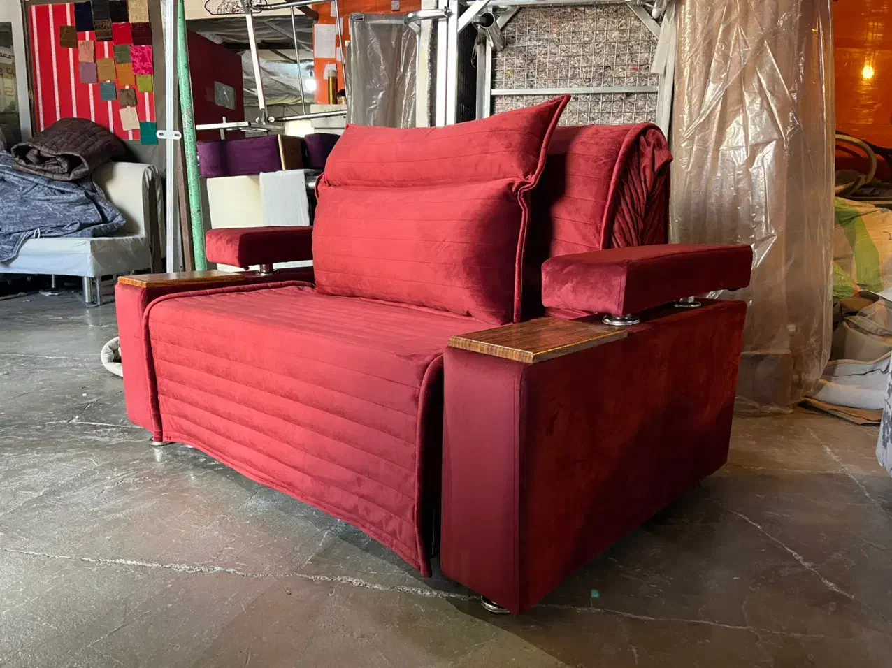 تخت فلزی مبل شو|مبلمان خانگی و میز عسلی|اسلامشهر, بهرام آباد|دیوار