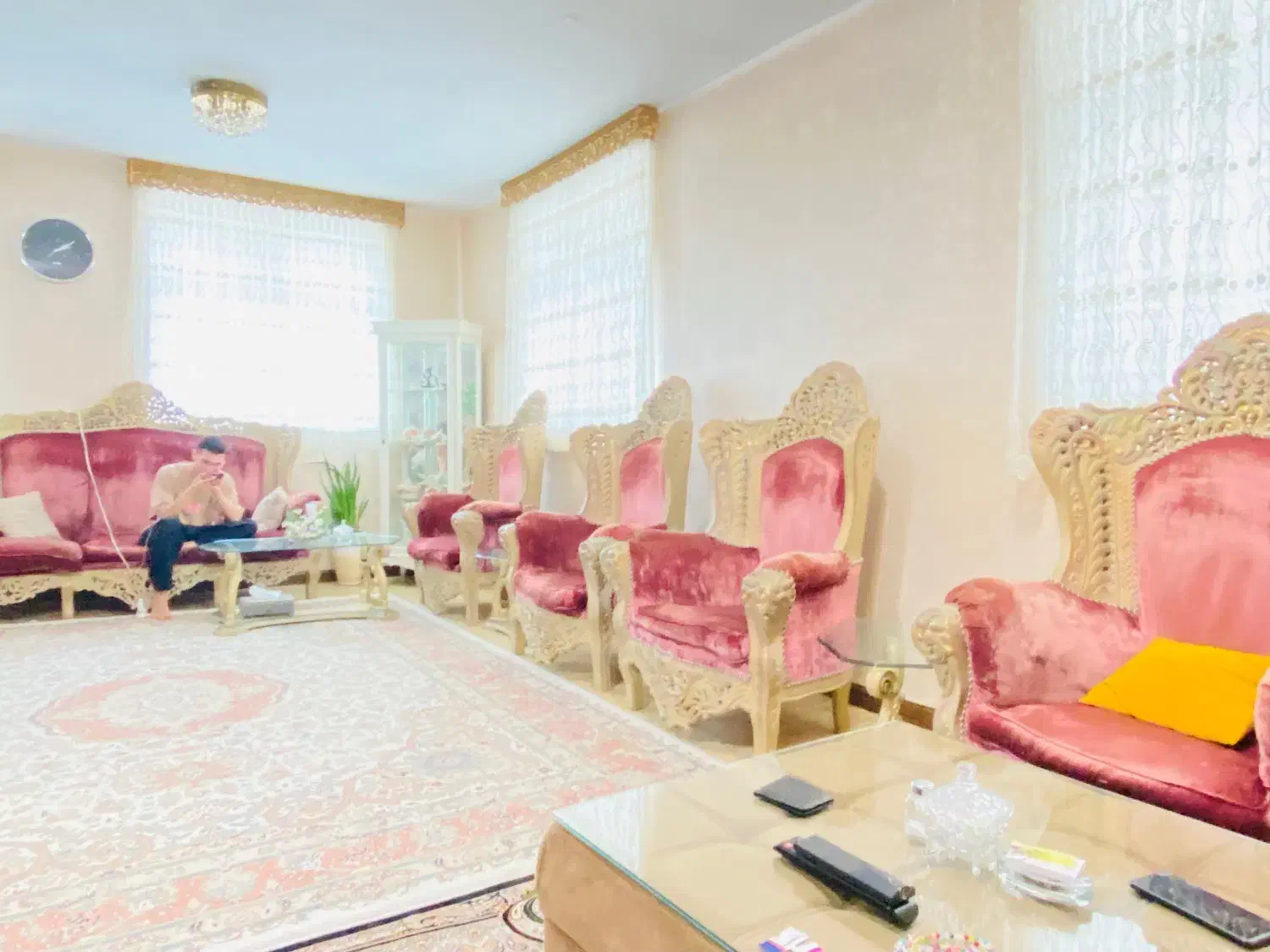 مبل و‌میززناهار خوری|مبلمان خانگی و میز عسلی|شهریار, کهنز|دیوار