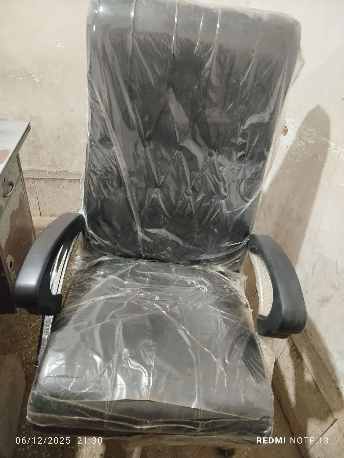 صندلی مدیریتی|مبلمان اداری|تربتحیدریه, فرمانداری|دیوار