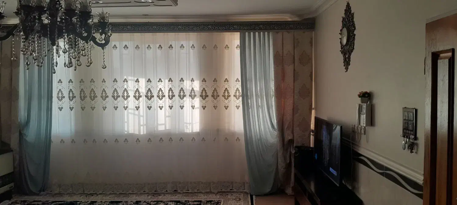 پرده|پرده، رانر، رومیزی|لالجین, |دیوار