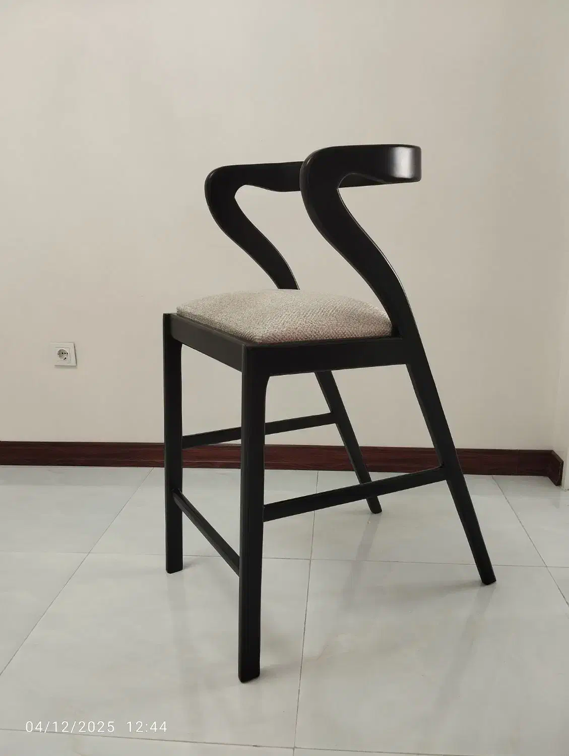 صندلی کانتر شیک با چوب راش. مخصوص جهیزیه وکافه|میز و صندلی غذاخوری|تهران, والفجر (افسریه)|دیوار