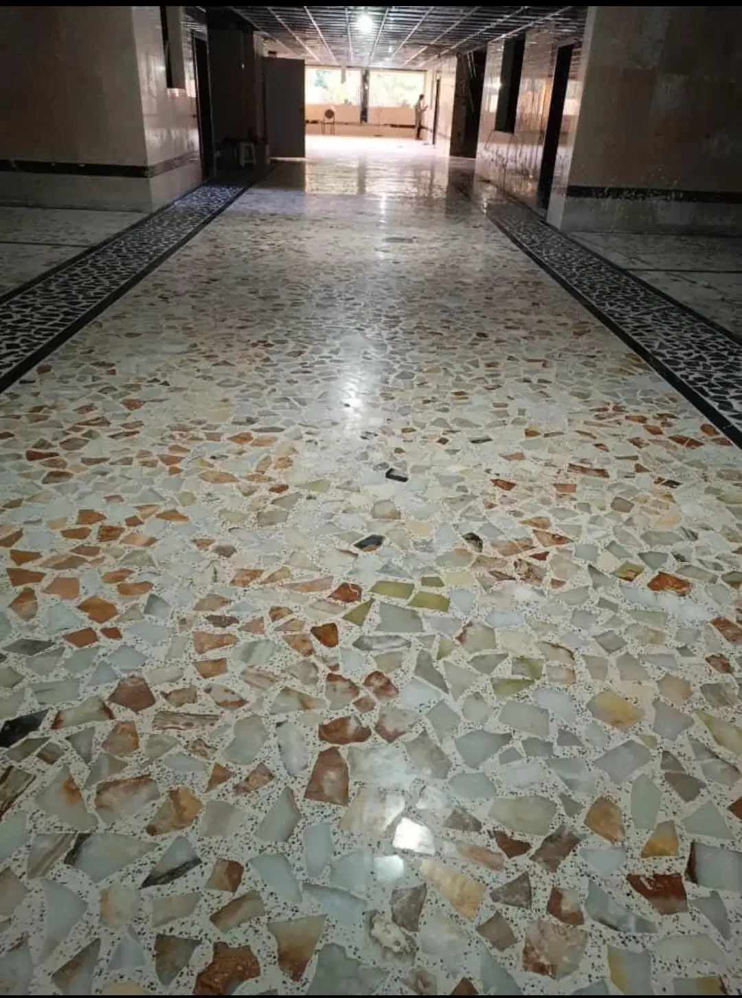 کفسابی سنگ سابی کف سابی بتن ، موزاییک ، پله ،پاگرد|خدمات نظافت|کرمان, |دیوار