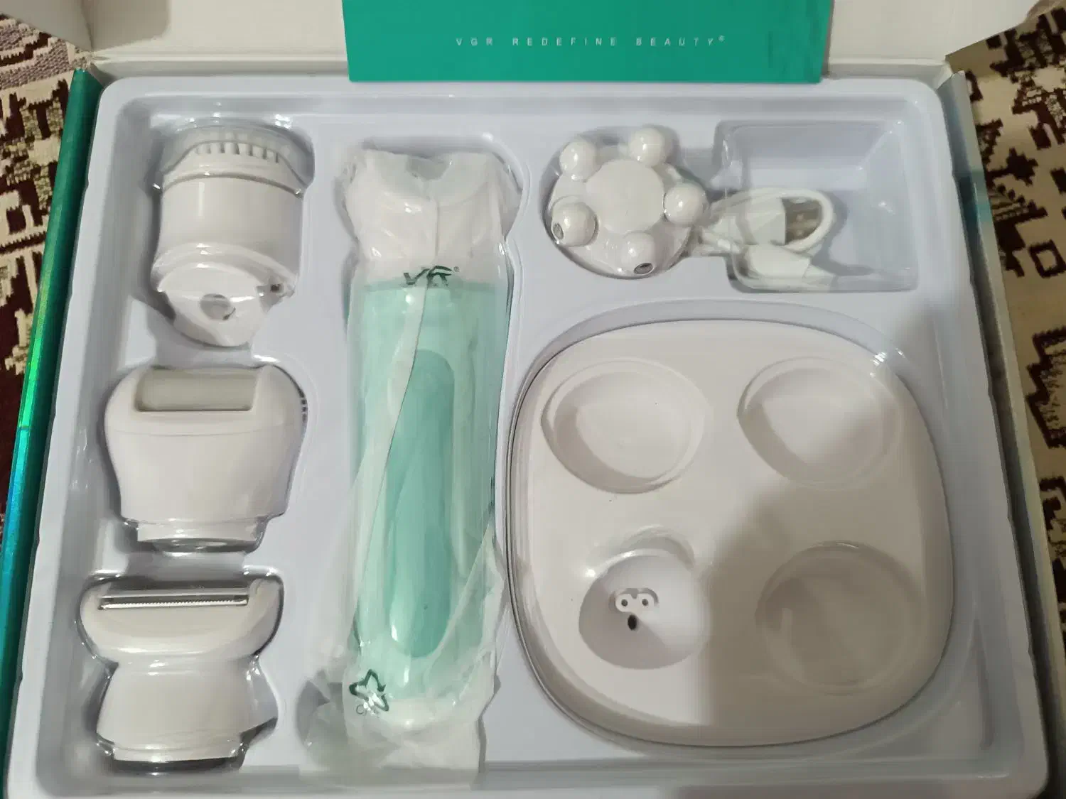 شیور|آرایشی، بهداشتی، درمانی|باغستان, |دیوار