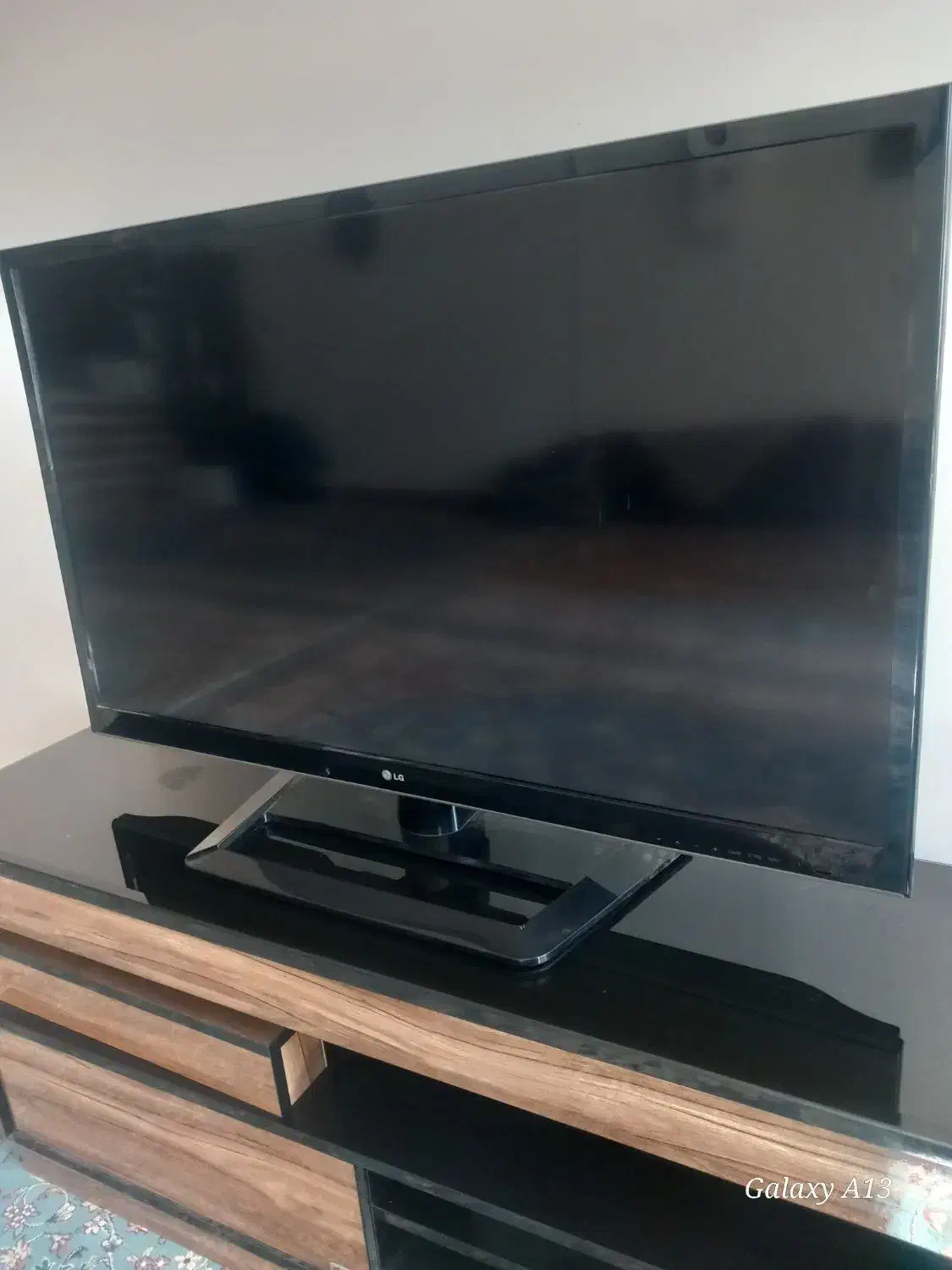 تلویزیون ۴۲ اینج الجی ال ای دی|تلویزیون و پروژکتور|عطاملک, |دیوار