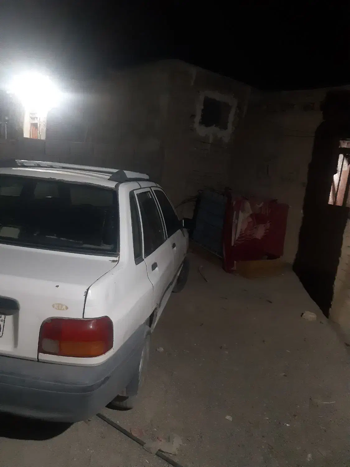 فروشی|خودرو سواری و وانت|سراوان, |دیوار