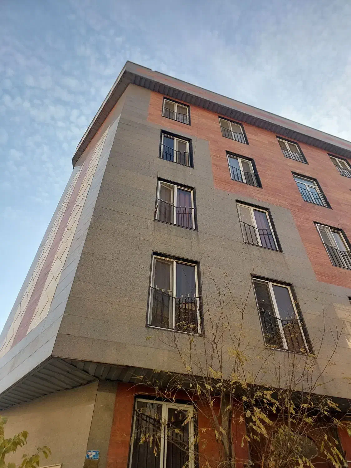 ۱۶۰ متر ، پونک ، معین ، رهن یا رهن و اجاره