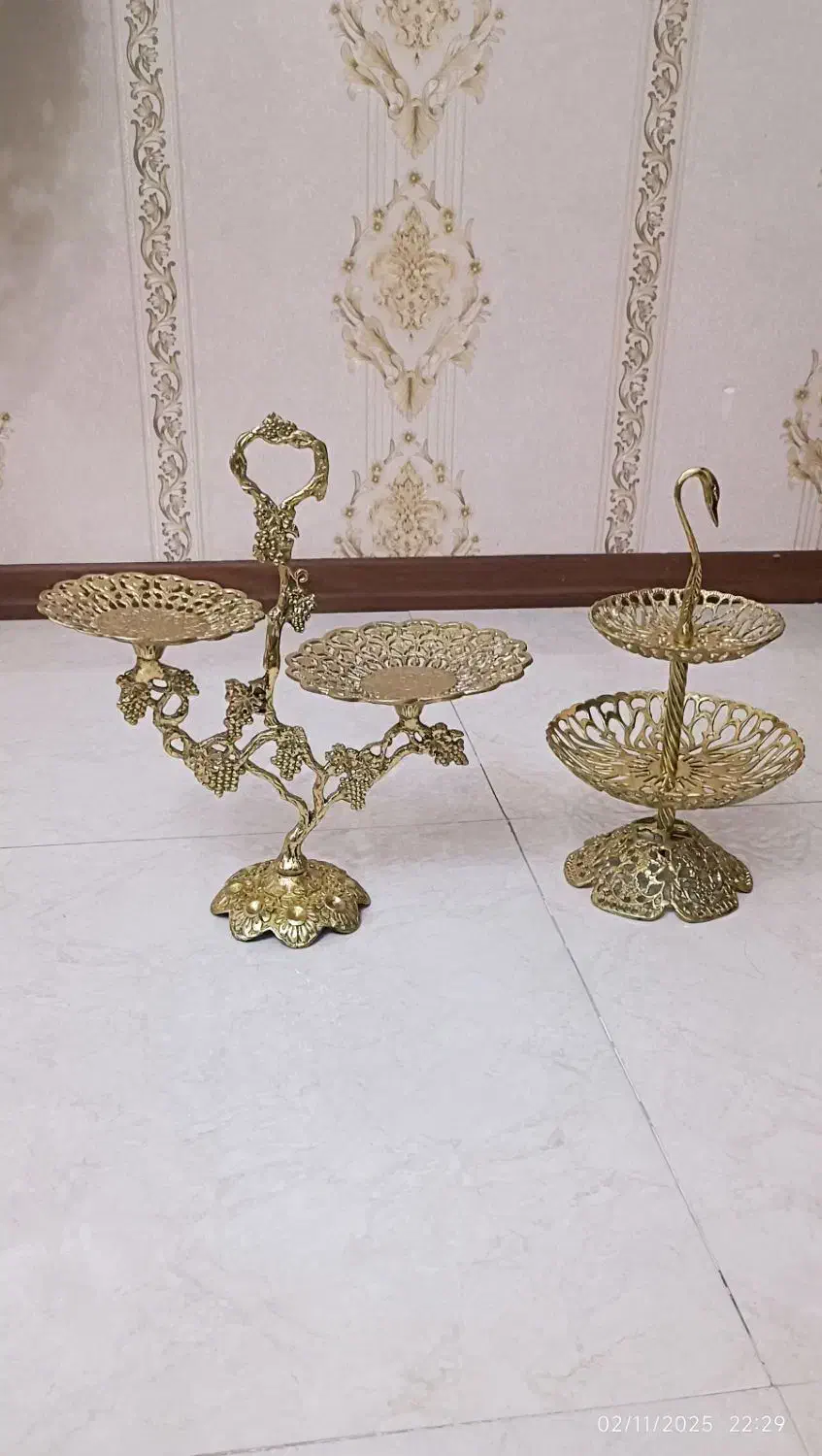 شیرنی خوری یا شکلات خوری برنزی|ظروف سرو و پذیرایی|تهران, خاک سفید|دیوار