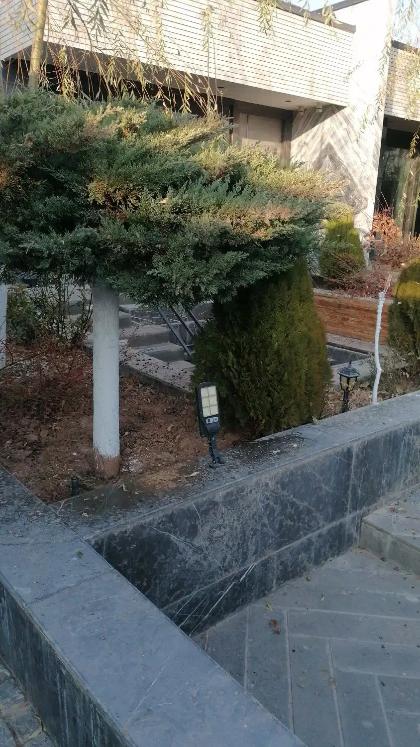 باغ بانی حرص کاری قاچ کشی|خدمات باغبانی و درختکاری|دماوند, دماوند|دیوار