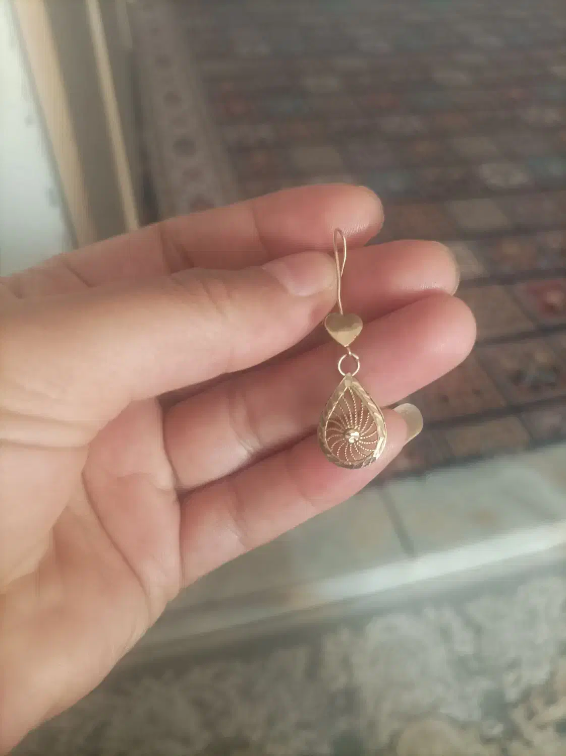 گوشواره|جواهرات|نیشابور, خط کاشمر|دیوار