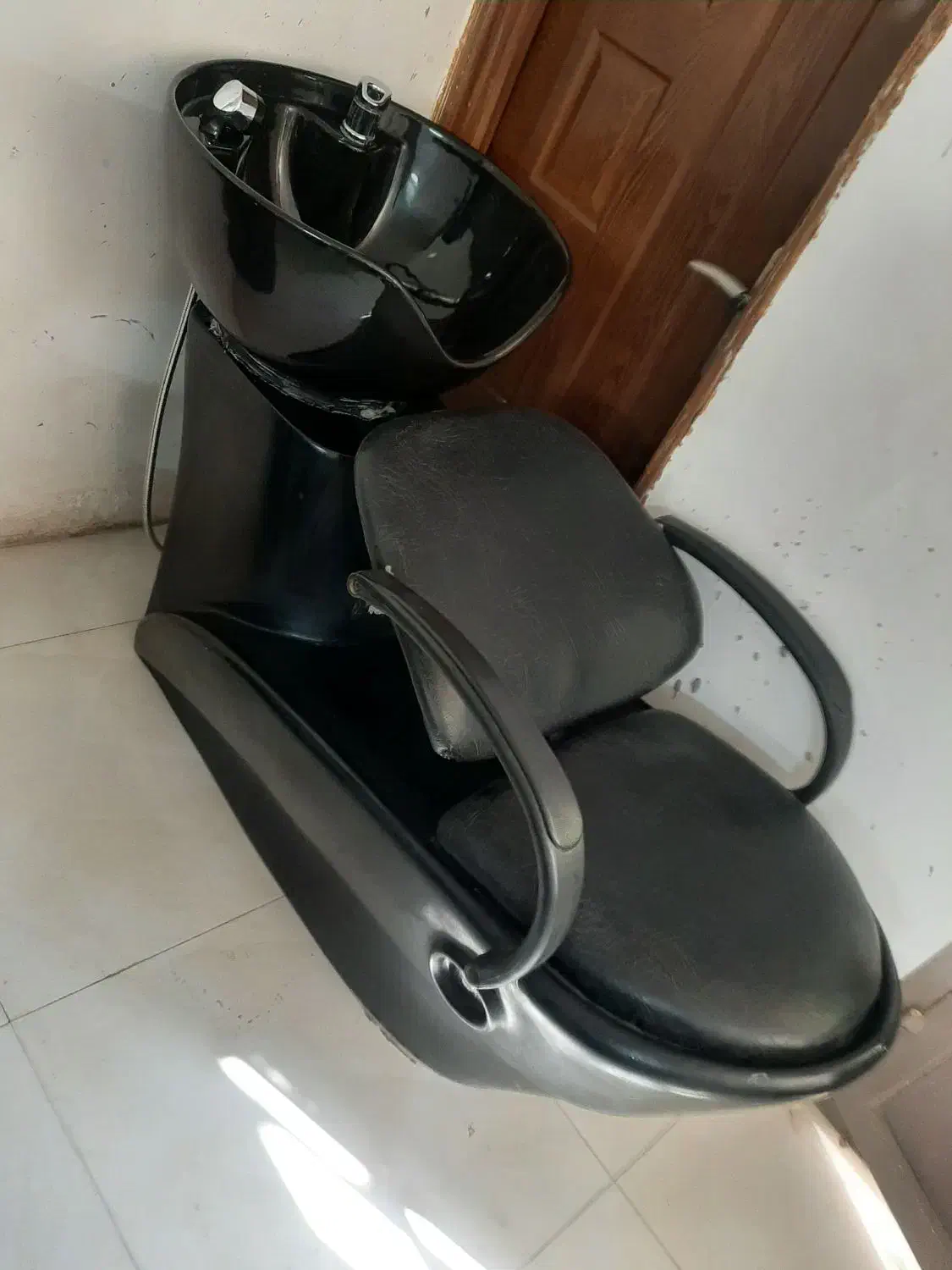 وسایل آرایشگاه درحدآک صندلی پدالی و غیره|آرایشگاه و سالن‌های زیبایی|مشهد, انقلاب|دیوار