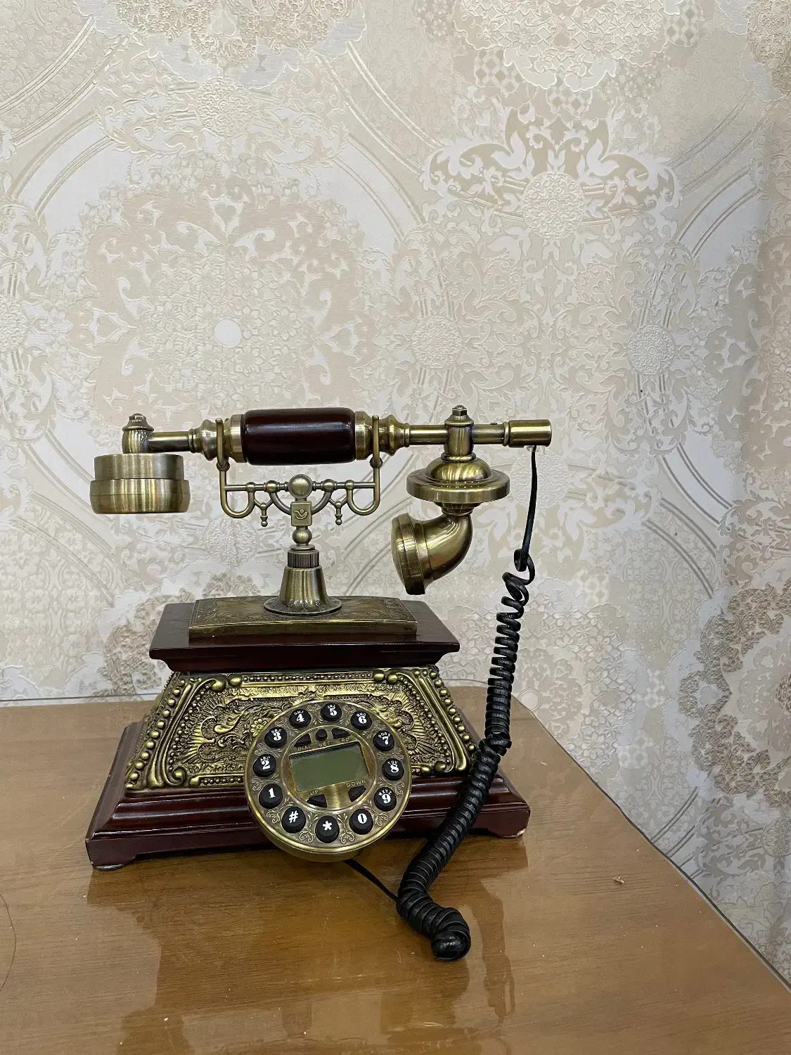 تلفن ومیز تلفن|میز تلفن|بانه, |دیوار