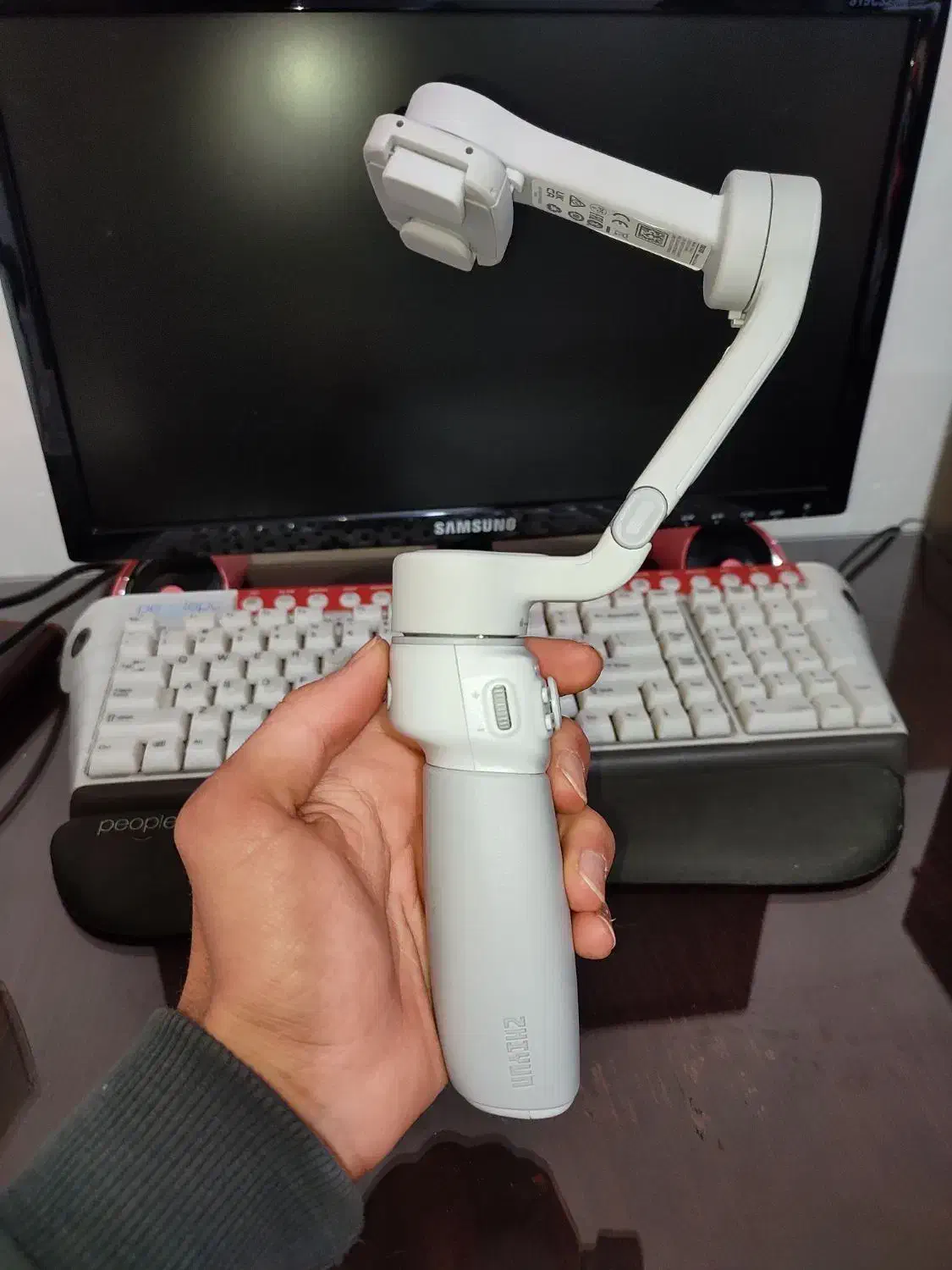 گیمبال(لرزشگیر موبایل ) ژیون اسموت کیو۴ smooth Q4|لوازم جانبی موبایل و تبلت|الوند, |دیوار