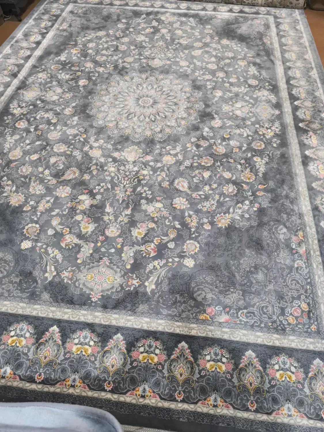 فرش ۹ متری|فرش|اهواز, کوی باهنر|دیوار