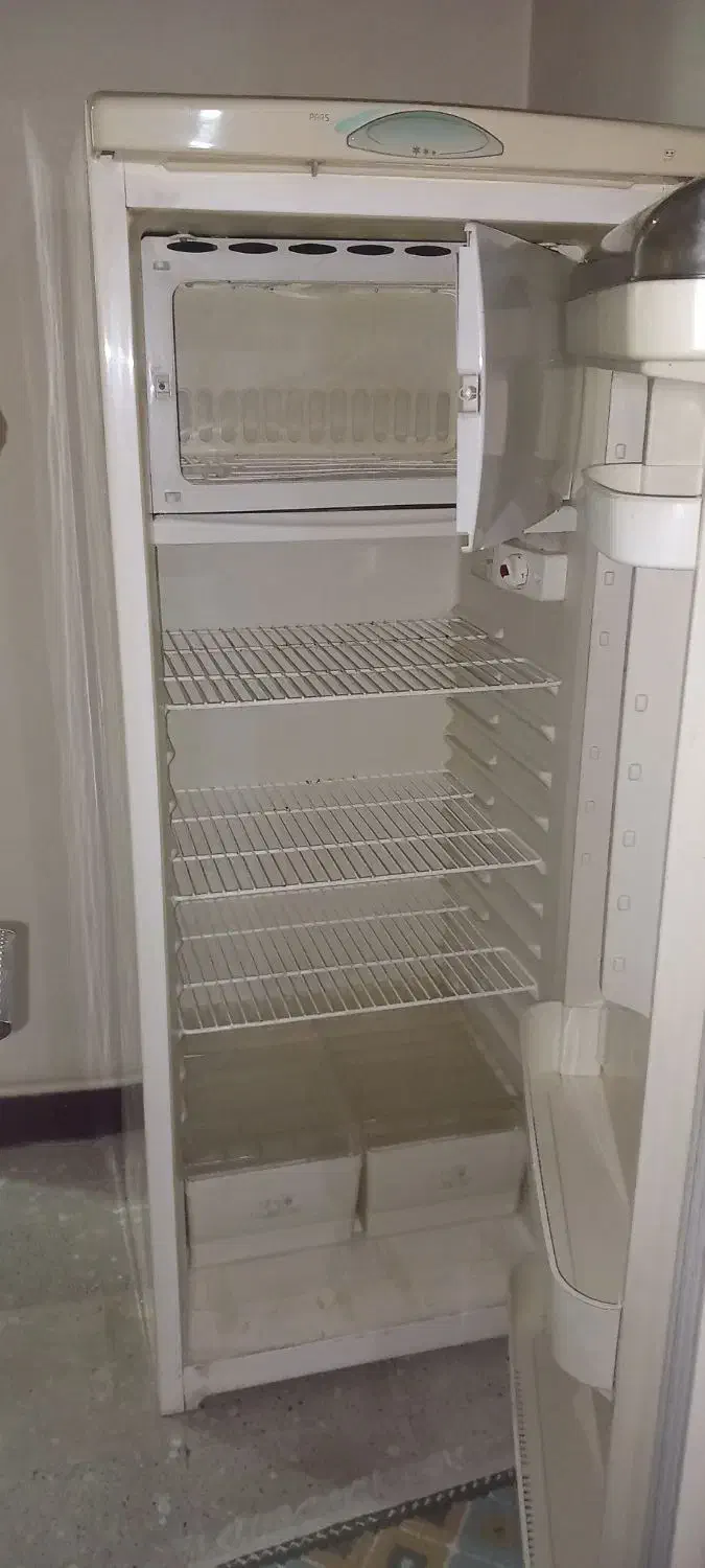 یخچال پارس قیمت ۷۰۰۰۰۰۰میلیون|یخچال و فریزر|فردیس, نگارستان|دیوار