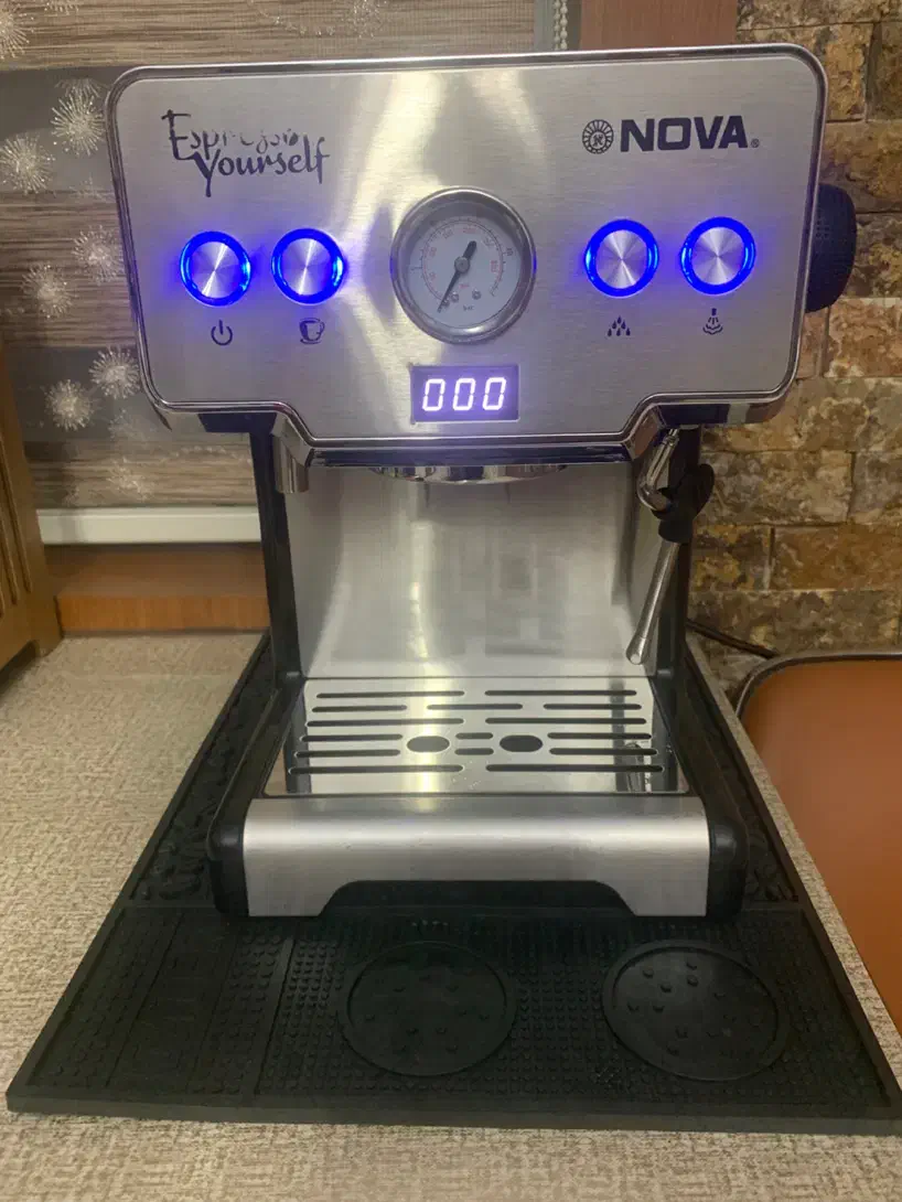 اسپرسوساز نیمه صنعتی نوا ۱۲۸ و آسیاب n600|سماور، چای‌ساز، قهوه‌ساز|اصفهان, ارغوانیه|دیوار