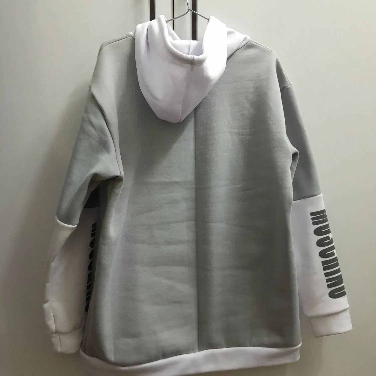 هودی طرح تدی|لباس|تربتحیدریه, بهزیستی|دیوار